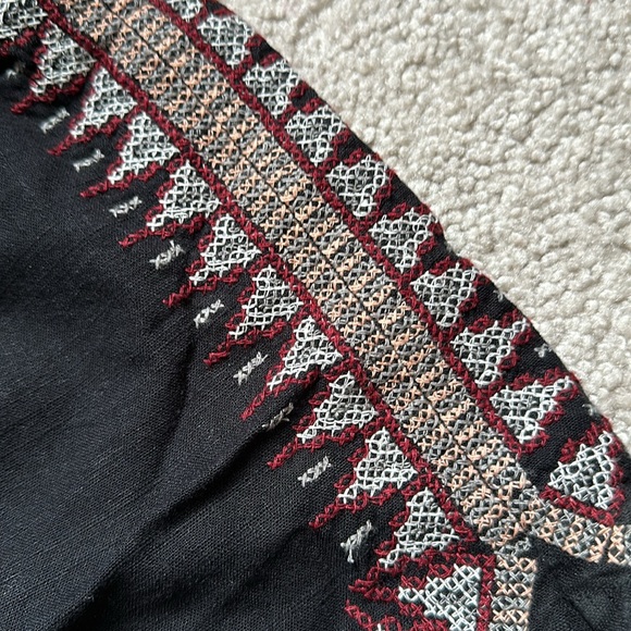 Embroidered Shorts - Picture 3 of 5